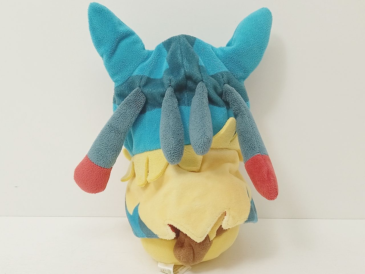 【タグ付】 ポケモンセンター ポンチョを着たピカチュウ ぬいぐるみ メガルカリオ メガルカリオポンチョを着たピカチュウ ぬいぐるみマスコット ポケモン