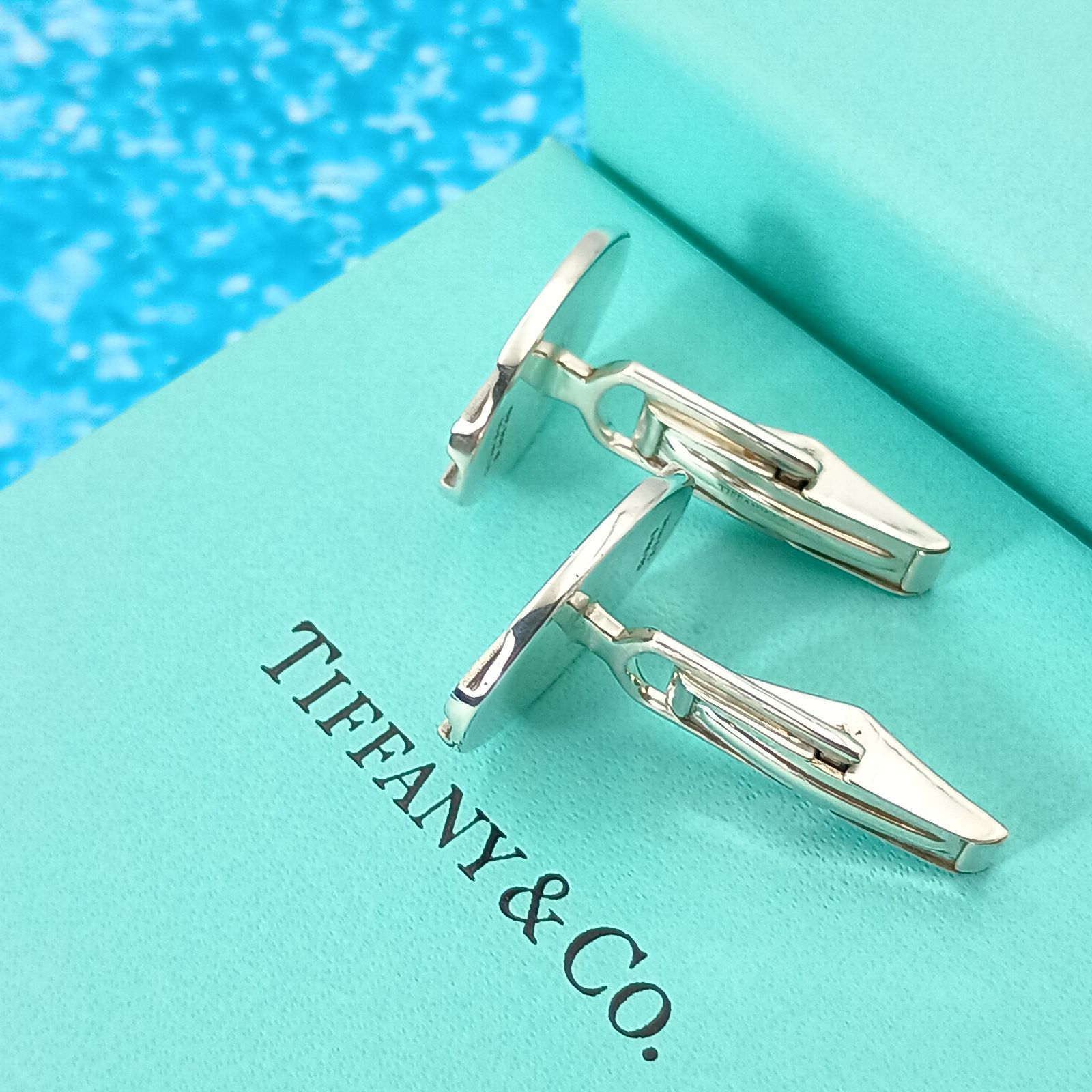 磨き済/美品 ティファニー グルーブド ライン オーバル カフス SV 925 TIFFANY&Co. ティファニー グルーブド スリーライン カフス メンズ