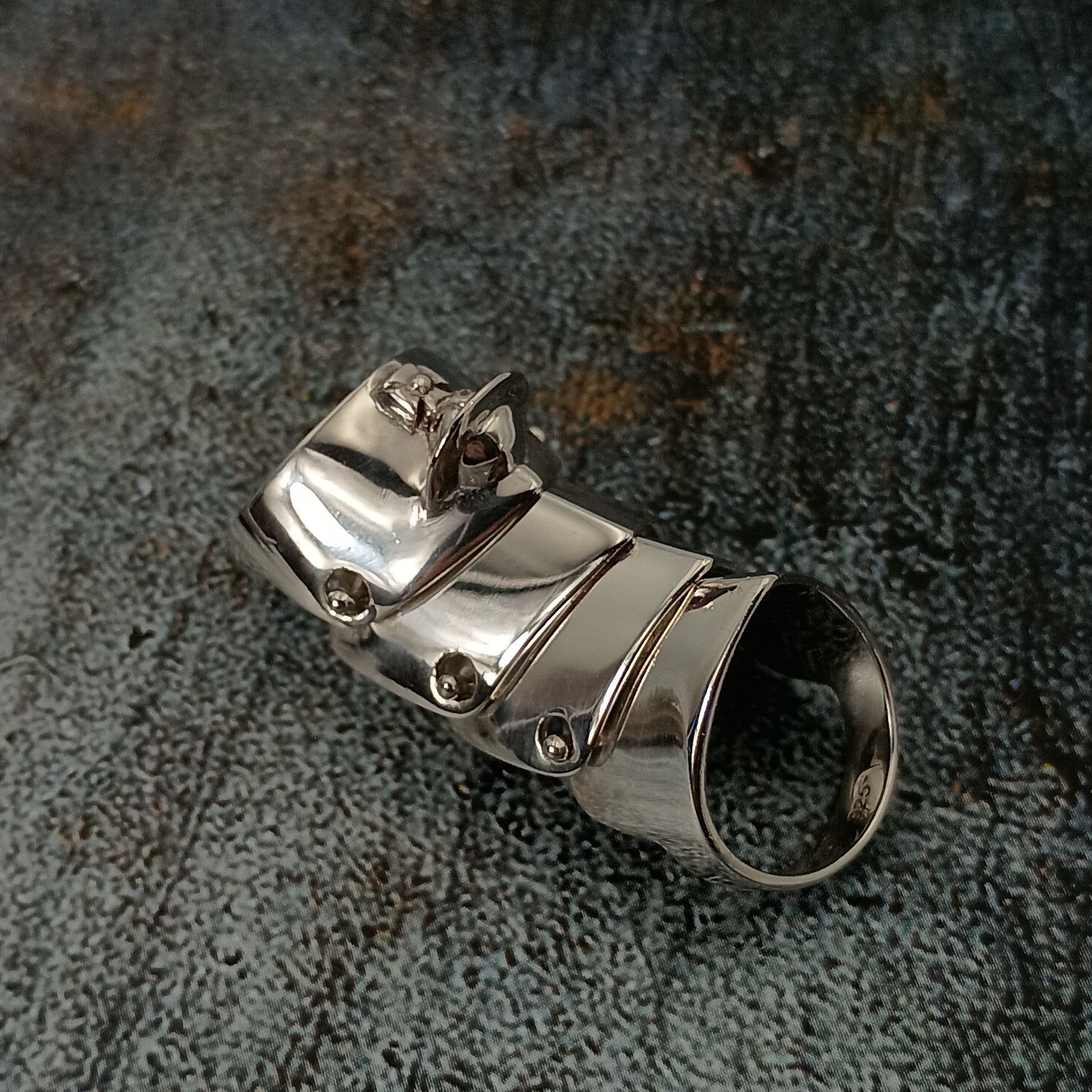Vivienne Westwood ヴィヴィアンウエストウッド ARMOUR アーマーリング