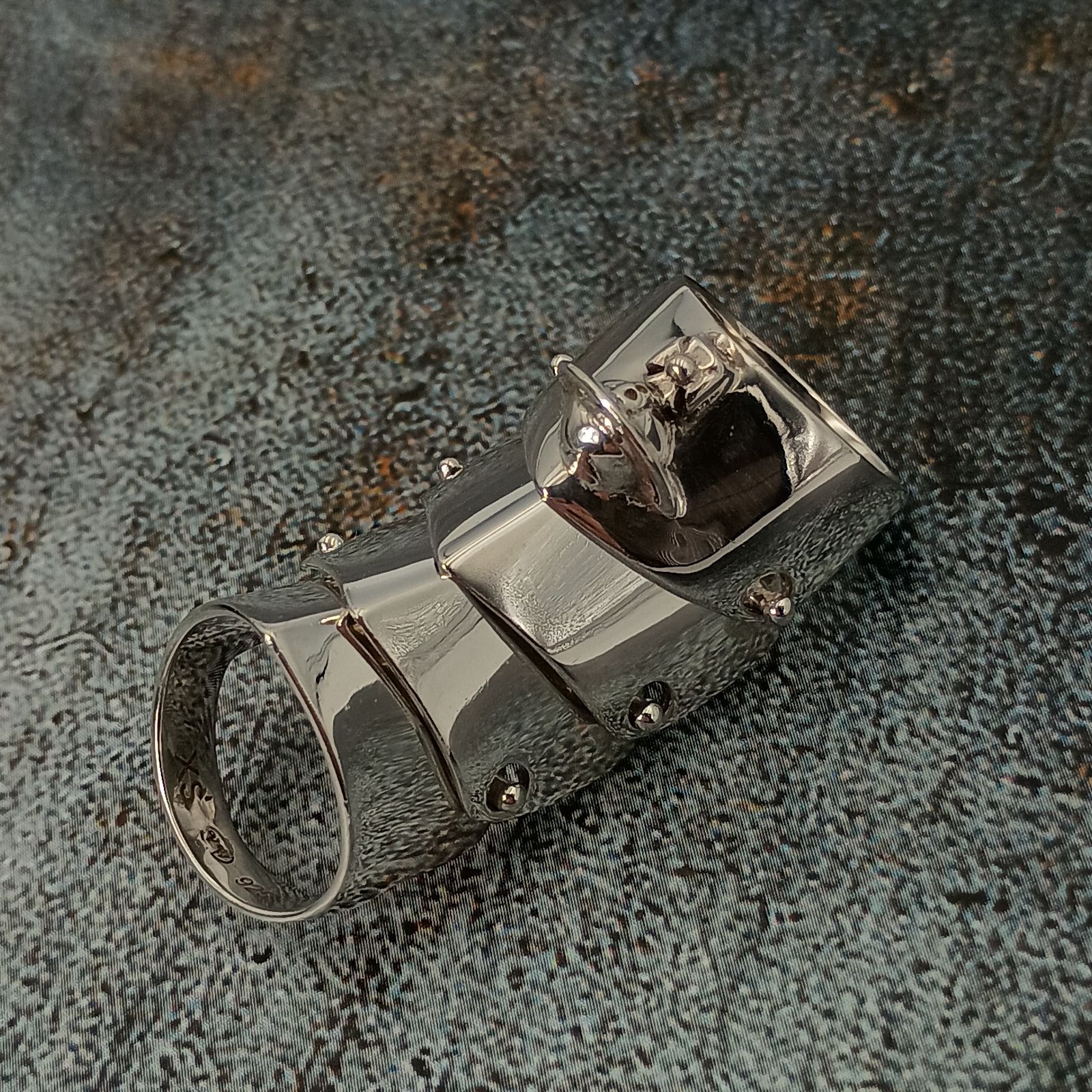 Vivienne Westwood ヴィヴィアンウエストウッド ARMOUR アーマーリング