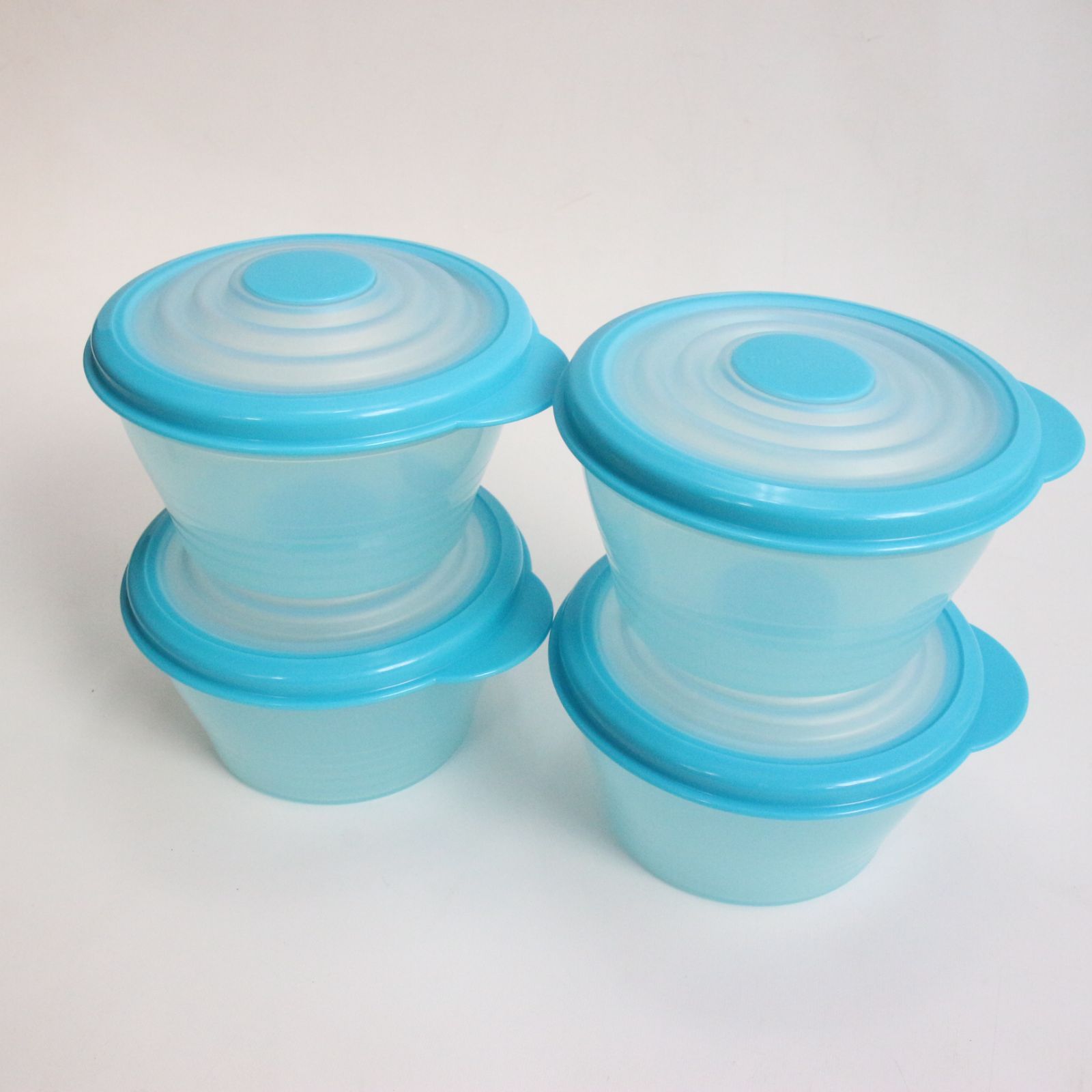 新品未使用！Tupperware 食品保存容器 水色 【公式通販】
