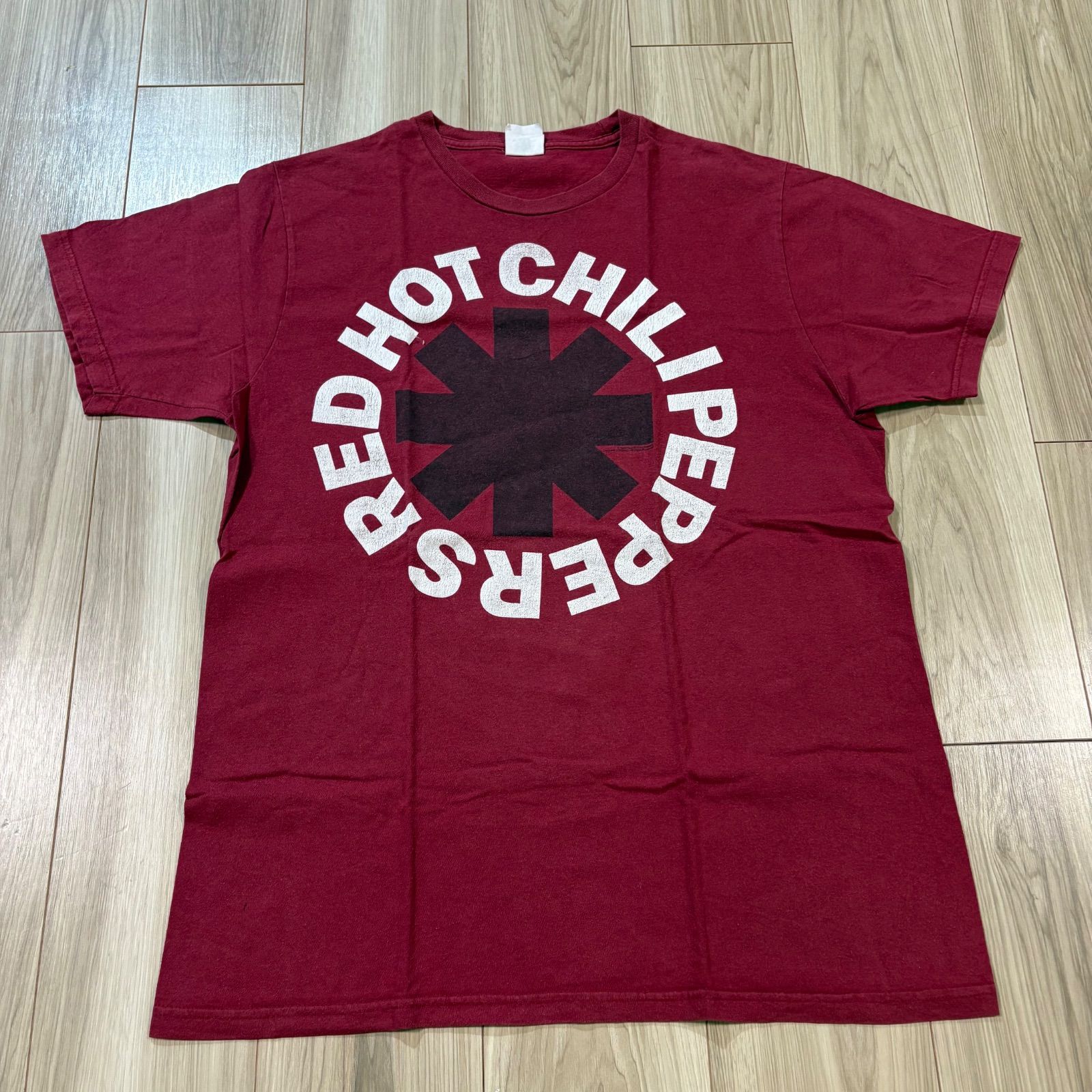 Lサイズ RED HOT CHILIPEPPERS band tee