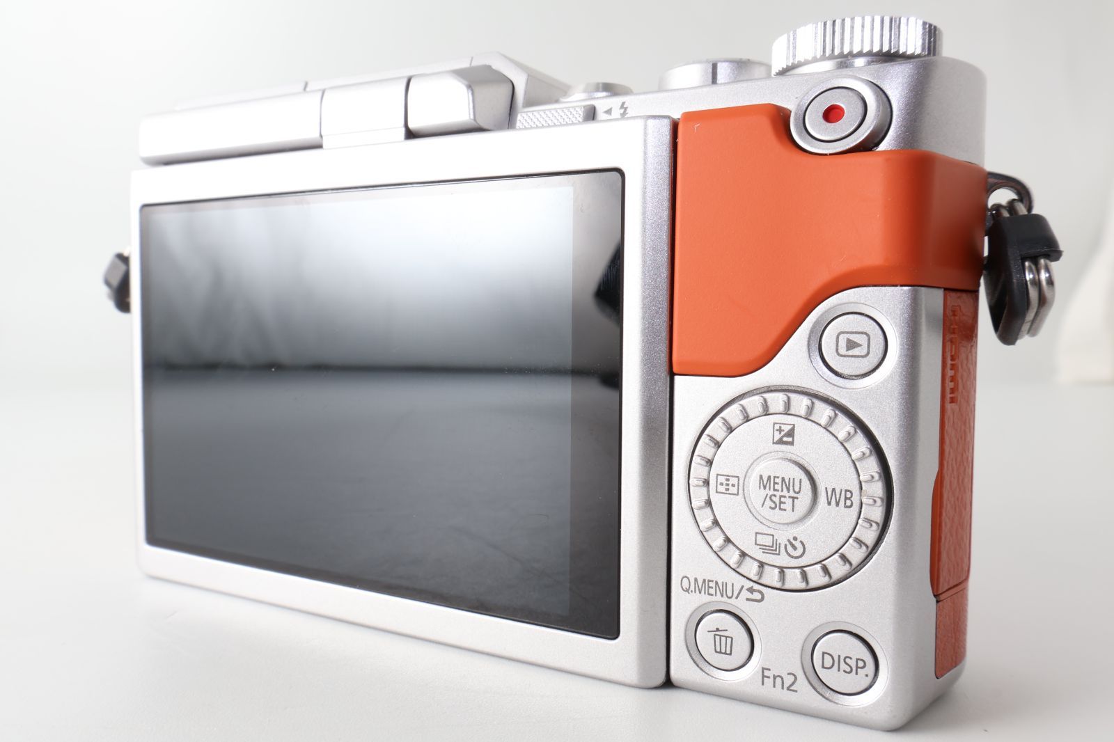 ショット数 388回!!》Panasonic LUMIX DC-GF9 ボディ オレンジ - メルカリ