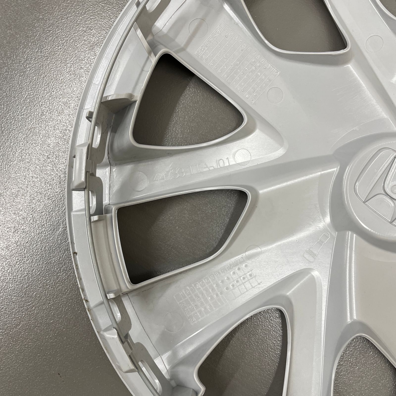 ホンダ 純正 ホイールキャップ 4枚セット 14インチ【中古品】* - メルカリ