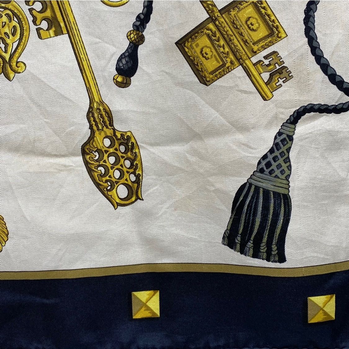 エルメス カレ90 LES CLES シルクスカーフ 鍵柄 ブラック HERMES