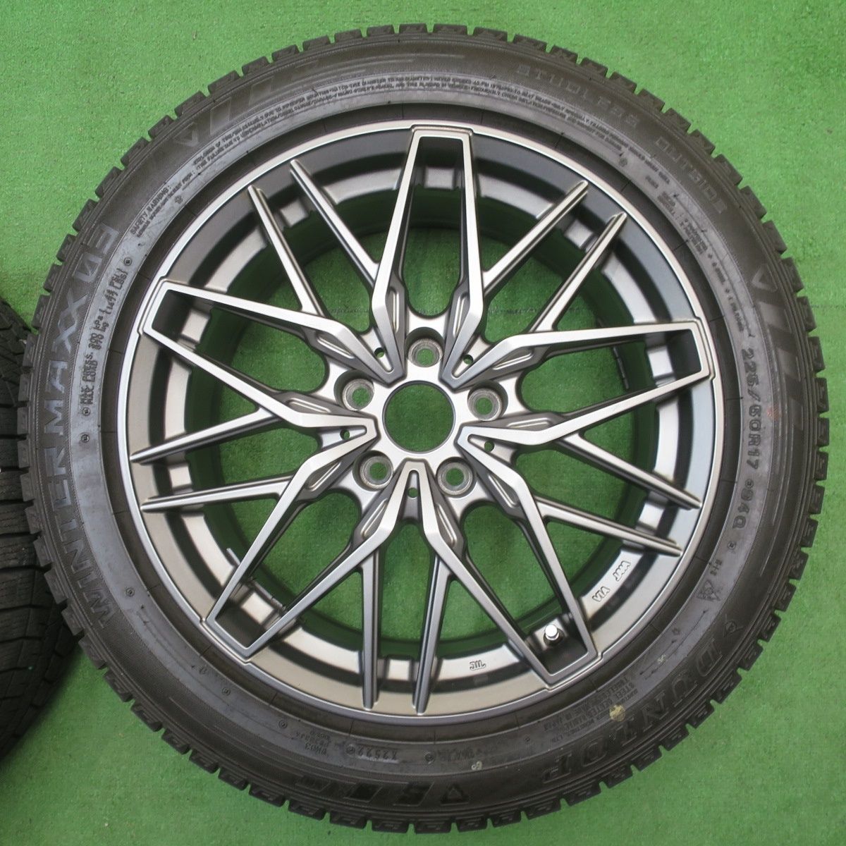バリ溝 23年 綺麗 9分☆スタッドレス 225/60R17 ブリヂストン 