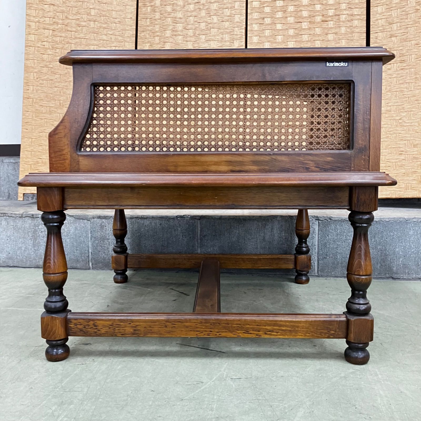 ○【値下げ交渉可能】karimoku カリモク コロニアル コーナーテーブル