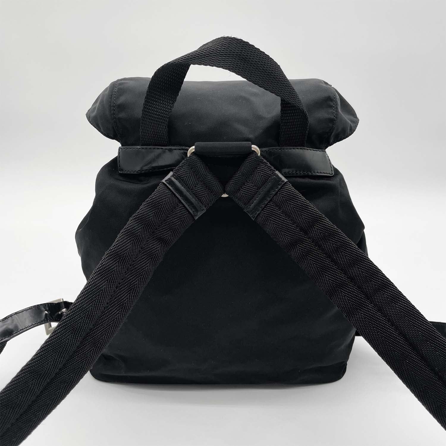 PRADA プラダ ナイロン リュック バックパック トライアングル PRADA プラダ ナイロン リュック バックパック トライアングル