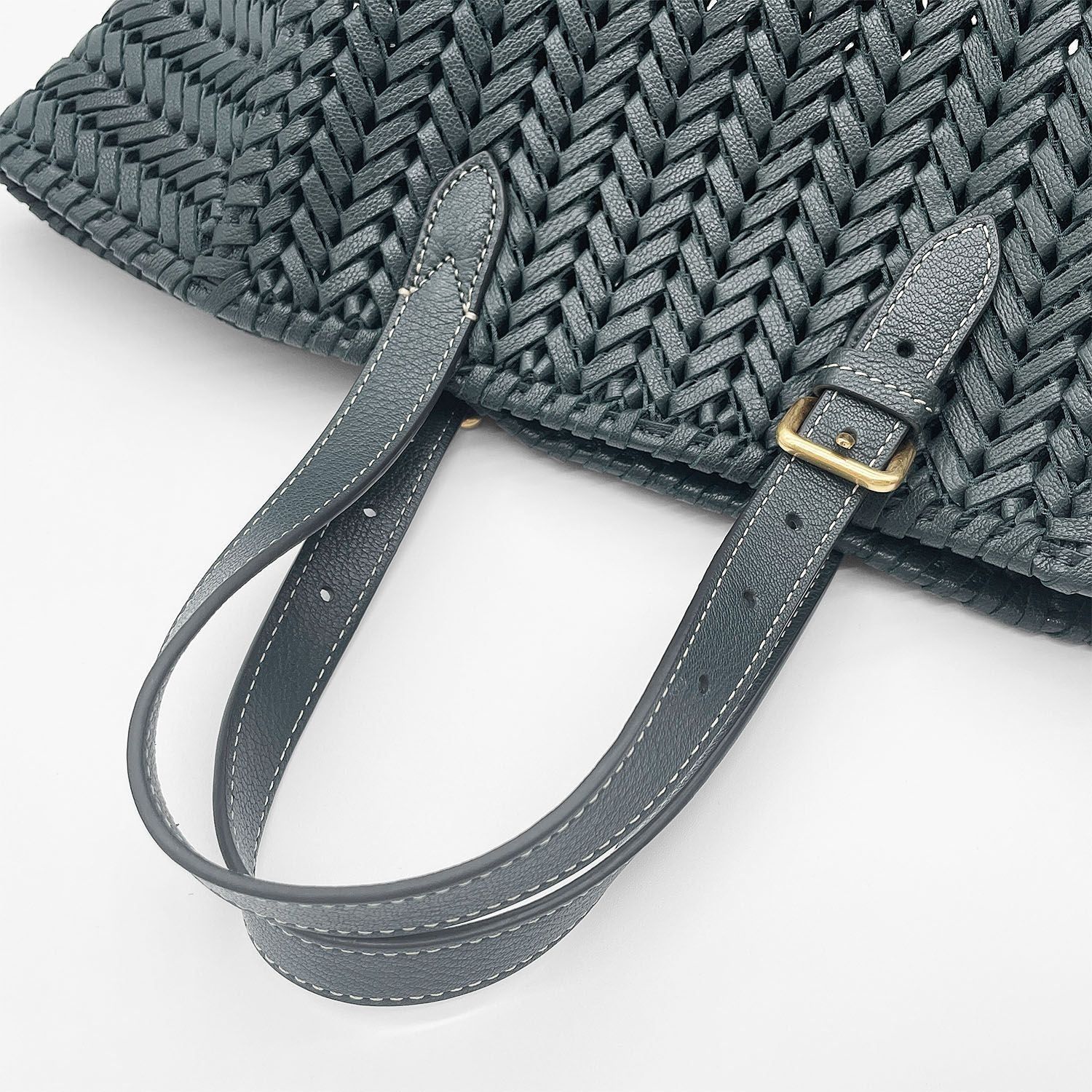 Anya Hindmarch アニヤ・ハインドマーチ ニーソン スモール スクエア 