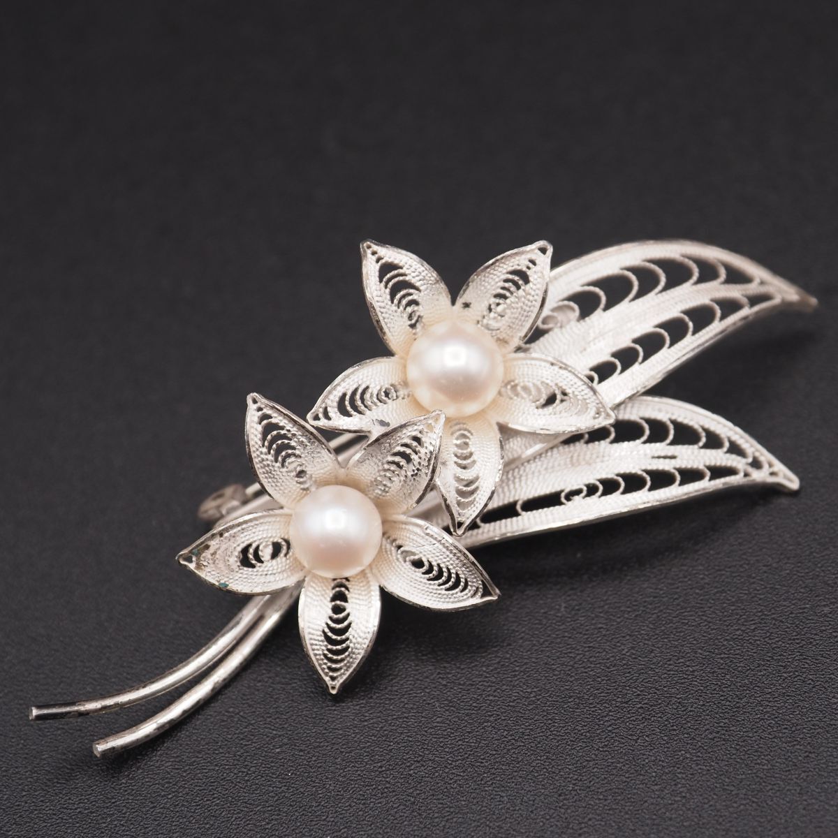 255】本真珠 パール SILVER シルバー ブローチ アクセサリー TIA 本 