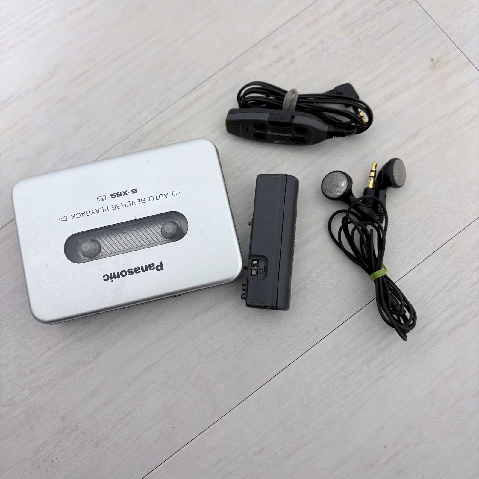 Panasonic カセットプレーヤー RQ-SX35 リモコン、電池ケース付