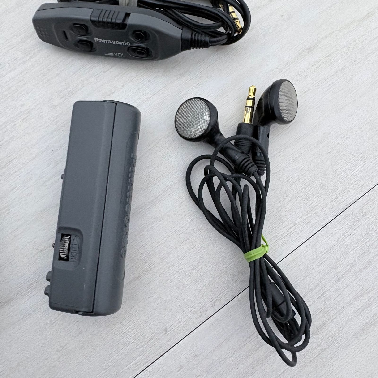 Panasonic カセットプレーヤー RQ-SX35 リモコン、電池ケース付