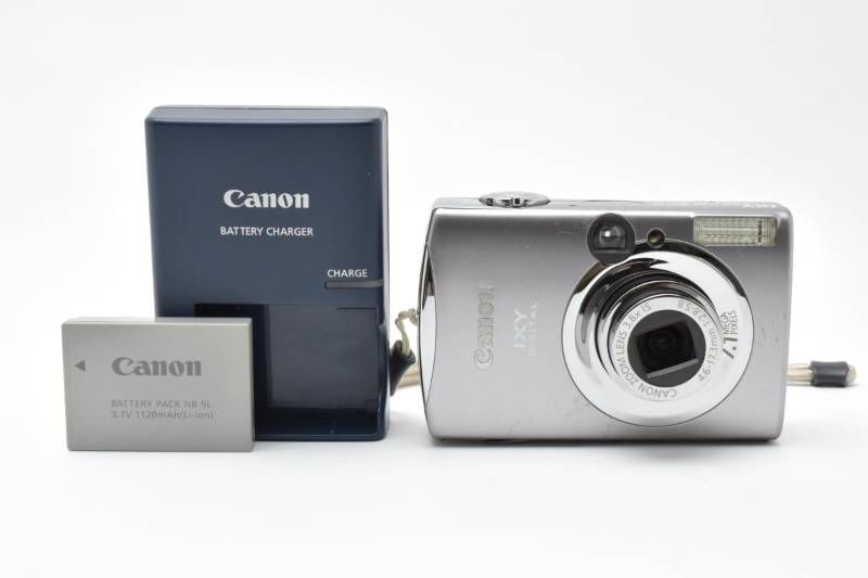 ☆極上美品 Canon キャノン デジタルカメラ IXY 210 シルバー