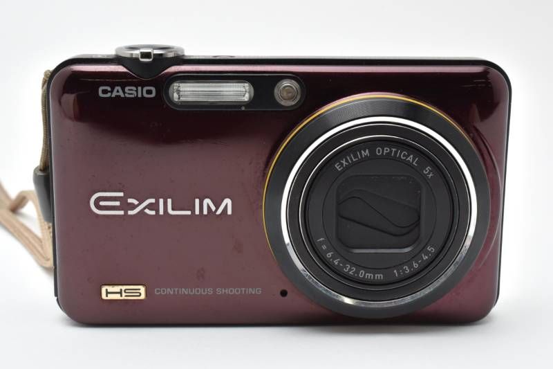 実用光学美品】Casio カシオ EXILIM EX-FC150 レッド 赤 コンパクト