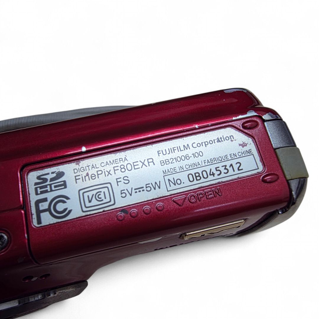 FUJIFILM FINEPIX F80 フジフイルム ファインピクス デジタルカメラ