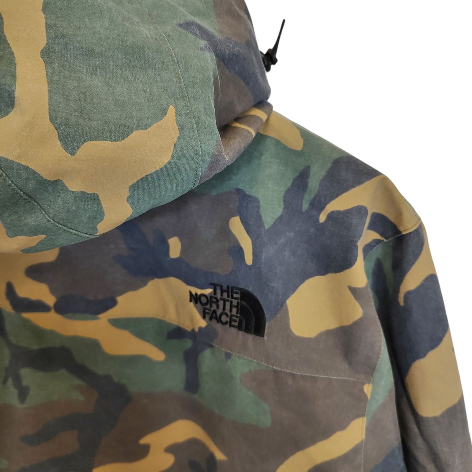 THE NORTH FACE ザノースフェイス カモフラ マウンテンパーカー 