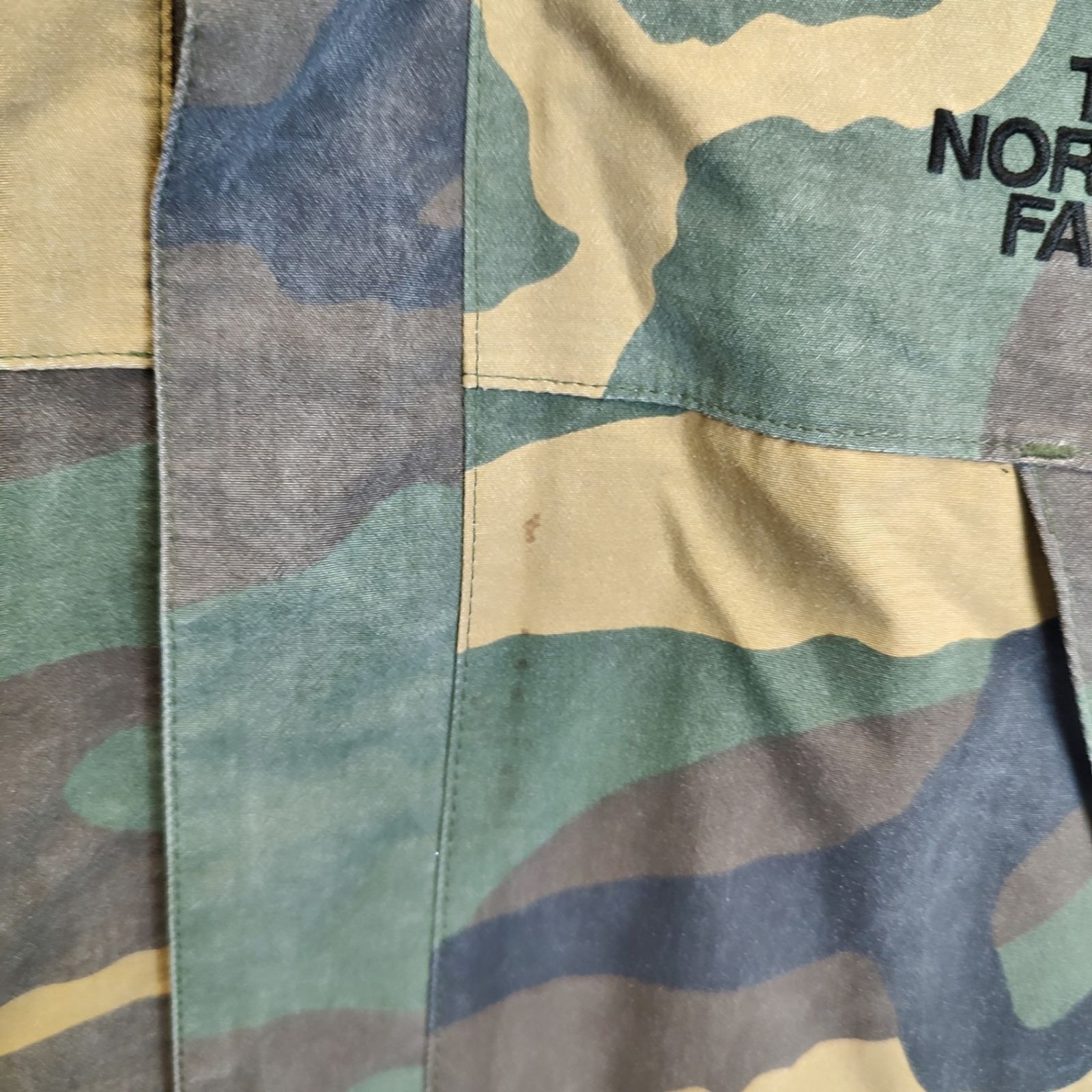 THE NORTH FACE ザノースフェイス カモフラ マウンテンパーカー 