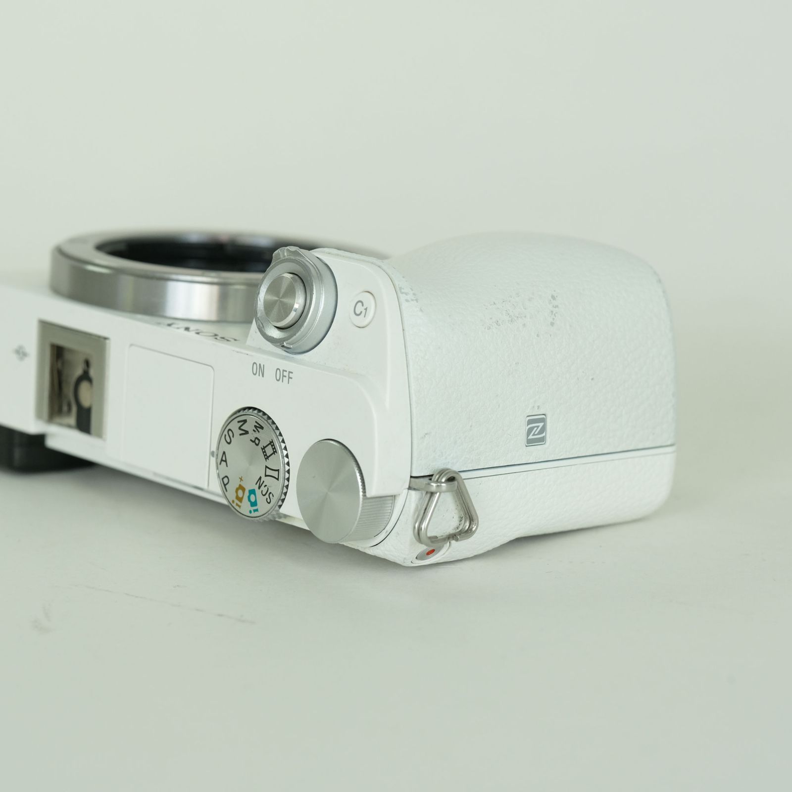 並品 | シャッター数33,430回] SONY α6000（ILCE-6000） [ボディ