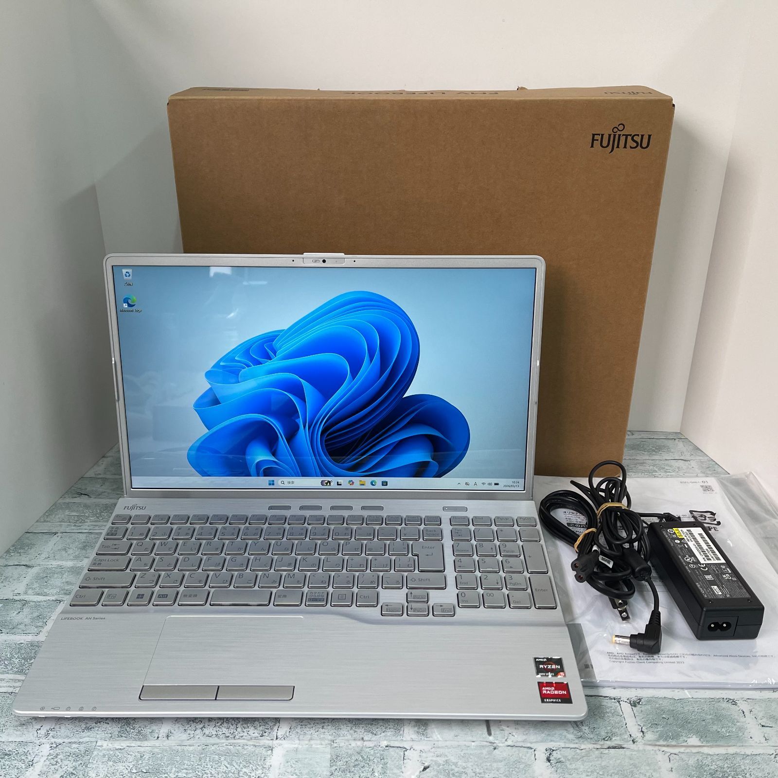 富士通 LIFEBOOK AH50/H3 Ryzen5/16GB/1TB SSD - メルカリ