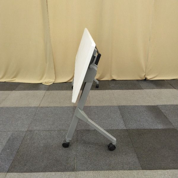 中古】 直接引取OK！ OKAMURA オカムラ 折りたたみ 会議用テーブル 