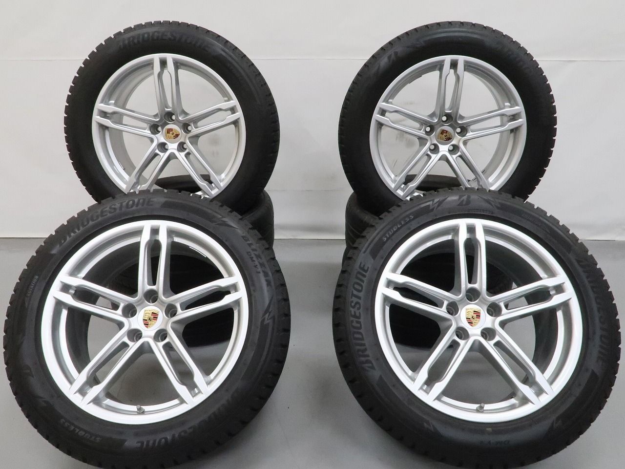 PORSCHEマカン純正ホイール 19インチ スタッドレス 4本セット PORSCHEマカン純正ホイール 19インチ スタッドレス 4本セット| ヤマダ