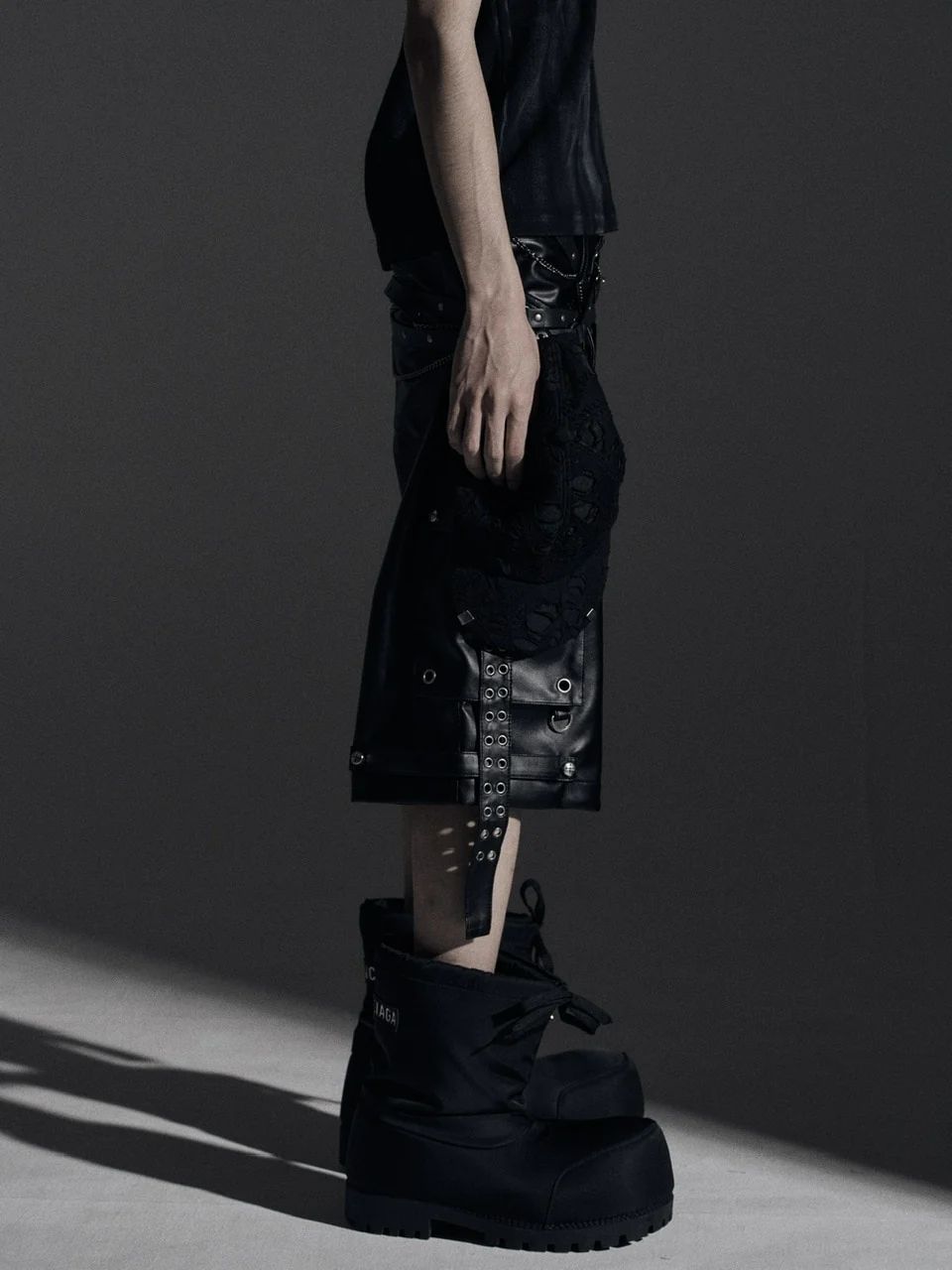 新品【Rosen Kreuz】DOUBLE WAIST LEATHER SHORT PANTS - メルカリ