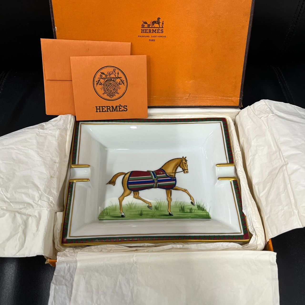 HERMES 馬デザイン 灰皿セット 4個 HERMES 馬デザイン 灰皿セット 4個