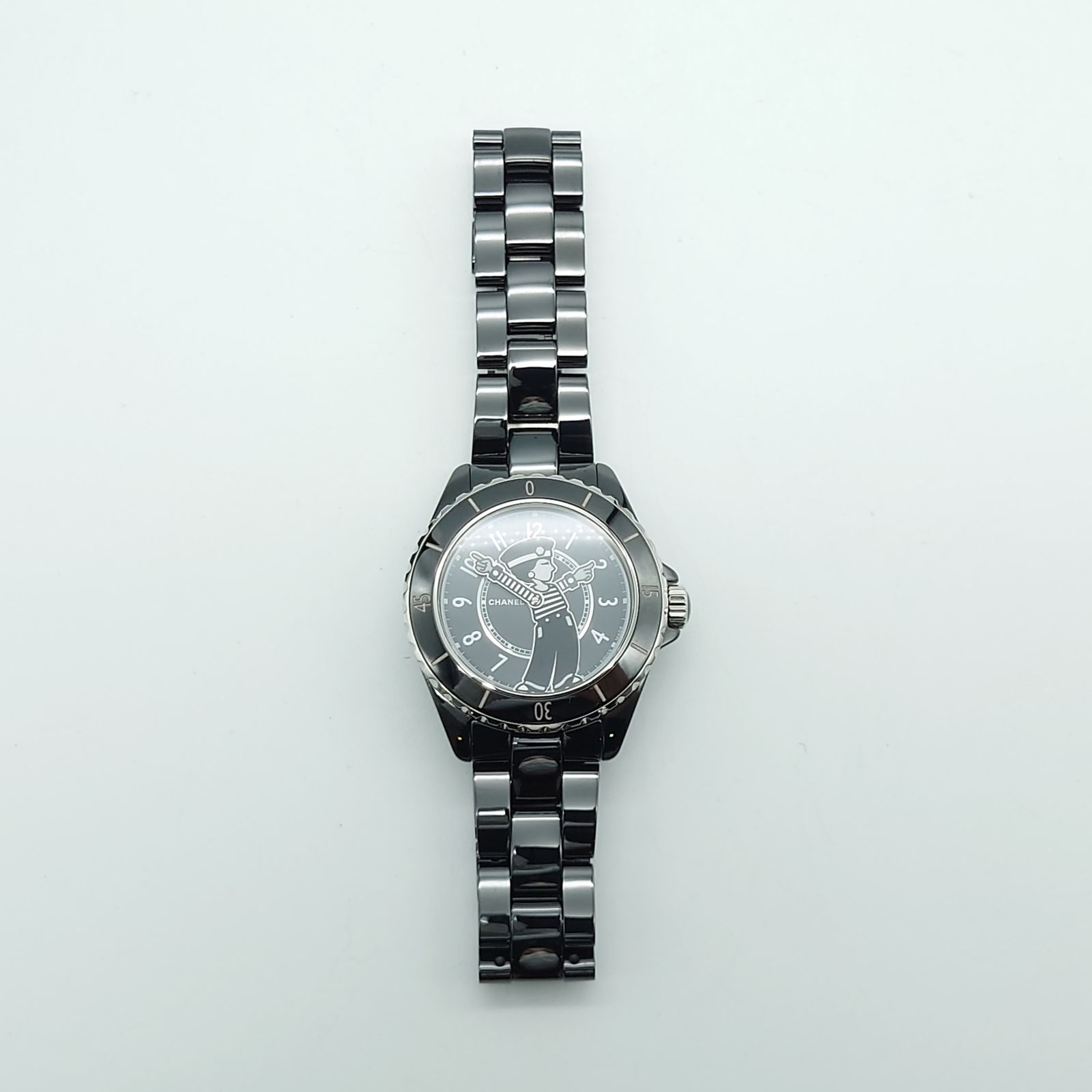 シャネル CHANEL J12 ラパウザ マドモアゼル 時計 自動巻き 丸 サークル 黒文字盤 アナログ シック 華やか ユニセックス 個性的 エレガント おしゃれ 高級感上品 上質 ワンポイント ブラック シルバー セラミック H7609 メンズ 【中古 A品】☆送料無料☆ 当店通常価格1189800円 シャネル CHANEL J12 ラパウザ マドモアゼル 時計 自動巻き 丸