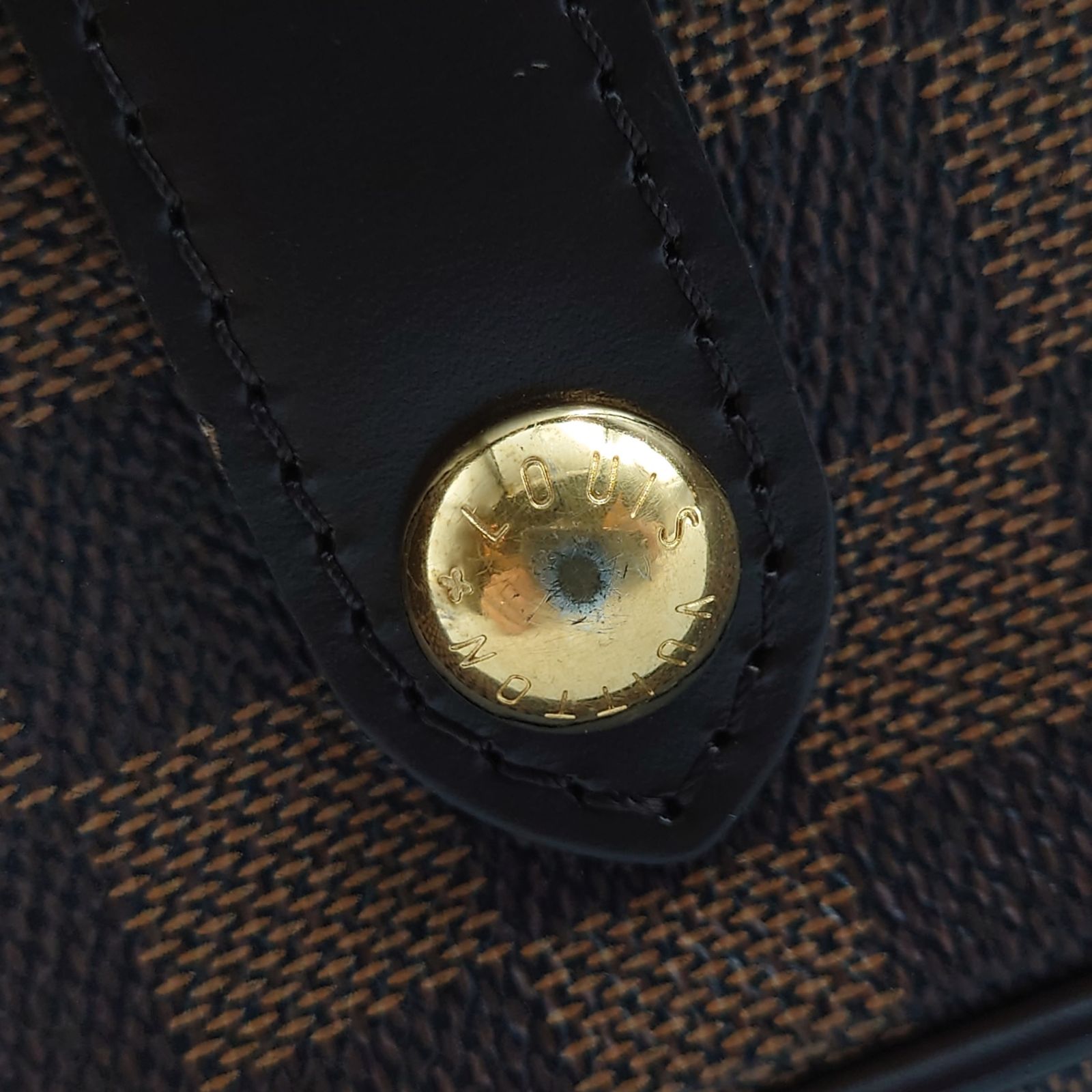 ルイヴィトン Louis Vuitton LV カバ・ローズベリー 2WAYバッグ ダミエ エベヌ ハンドバッグ ショルダー 肩掛け 斜め掛け 自立 華やか おしゃれ エレガント 機能的 上品 上質 高級感 ブラウン ゴールド レッド レザー N41177 レディース 【中古 B品】☆送料無料☆ 当店通常価格134800円 ルイヴィトン Louis Vuitton LV カバ・ローズベリー 2WAY ダミエ