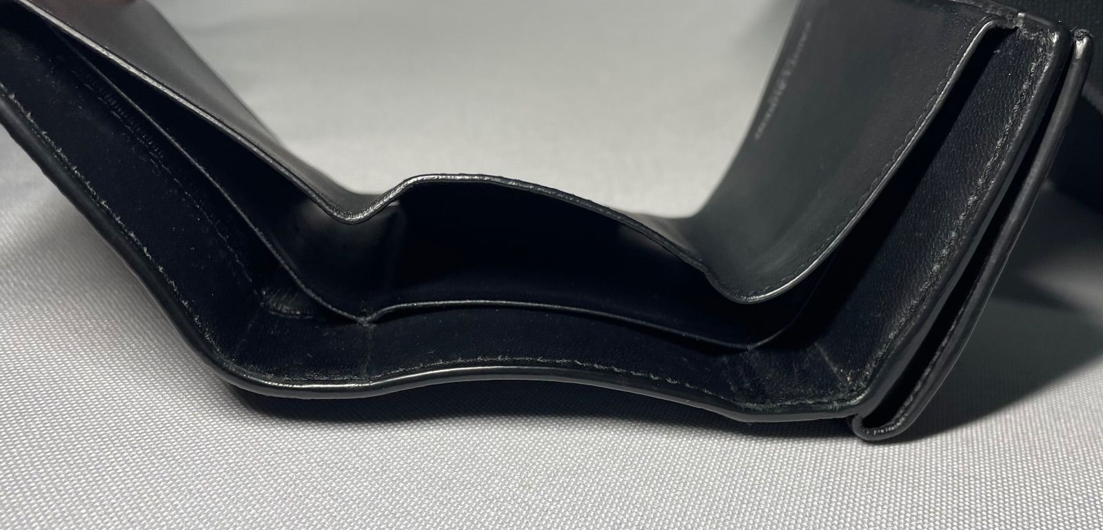 美品 Saint Laurent Paris サンローランパリ 三つ折りレザー財布 黒