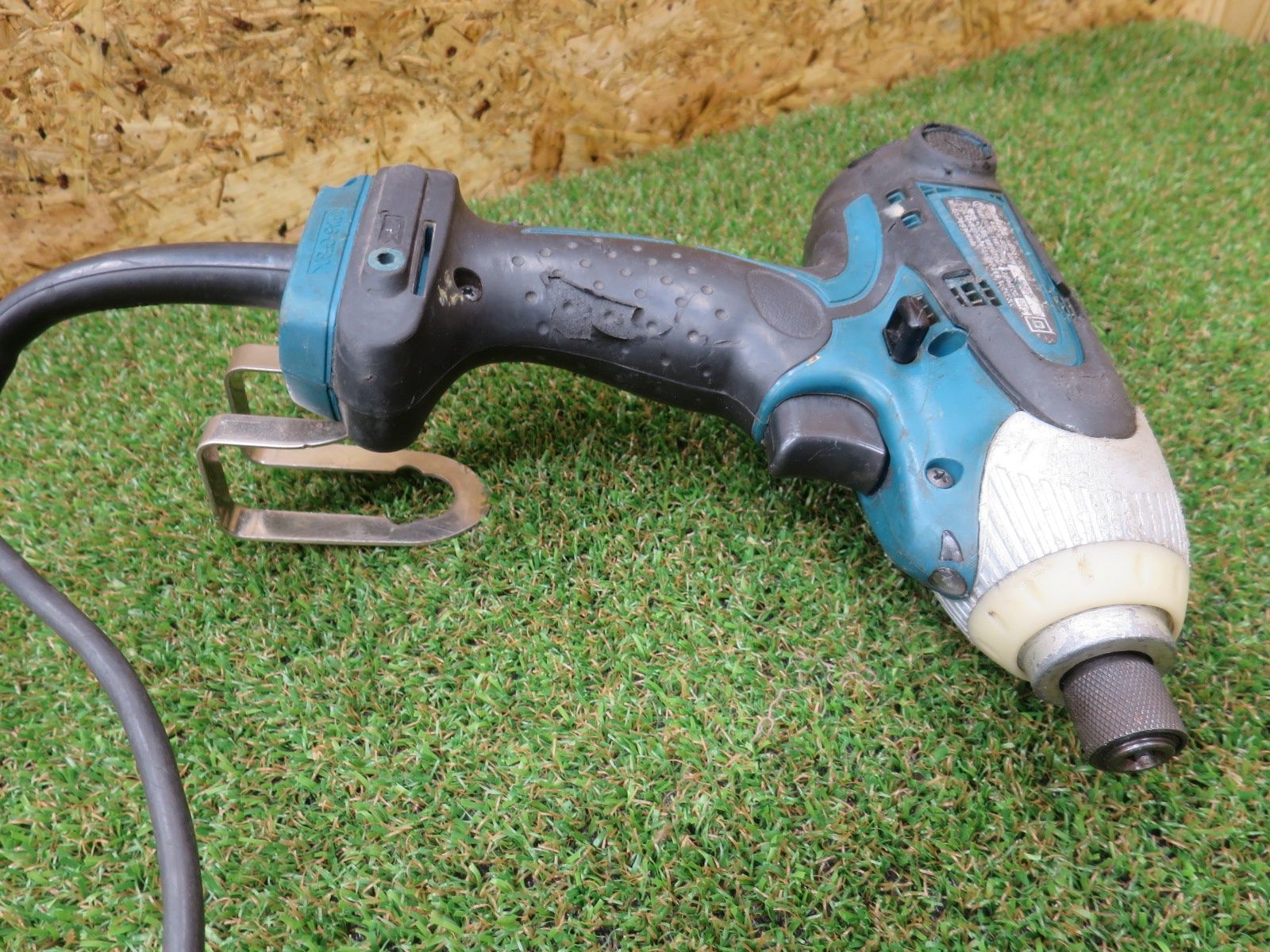 マキタ makita インパクトドライバ 100V 6955SPK - メルカリ