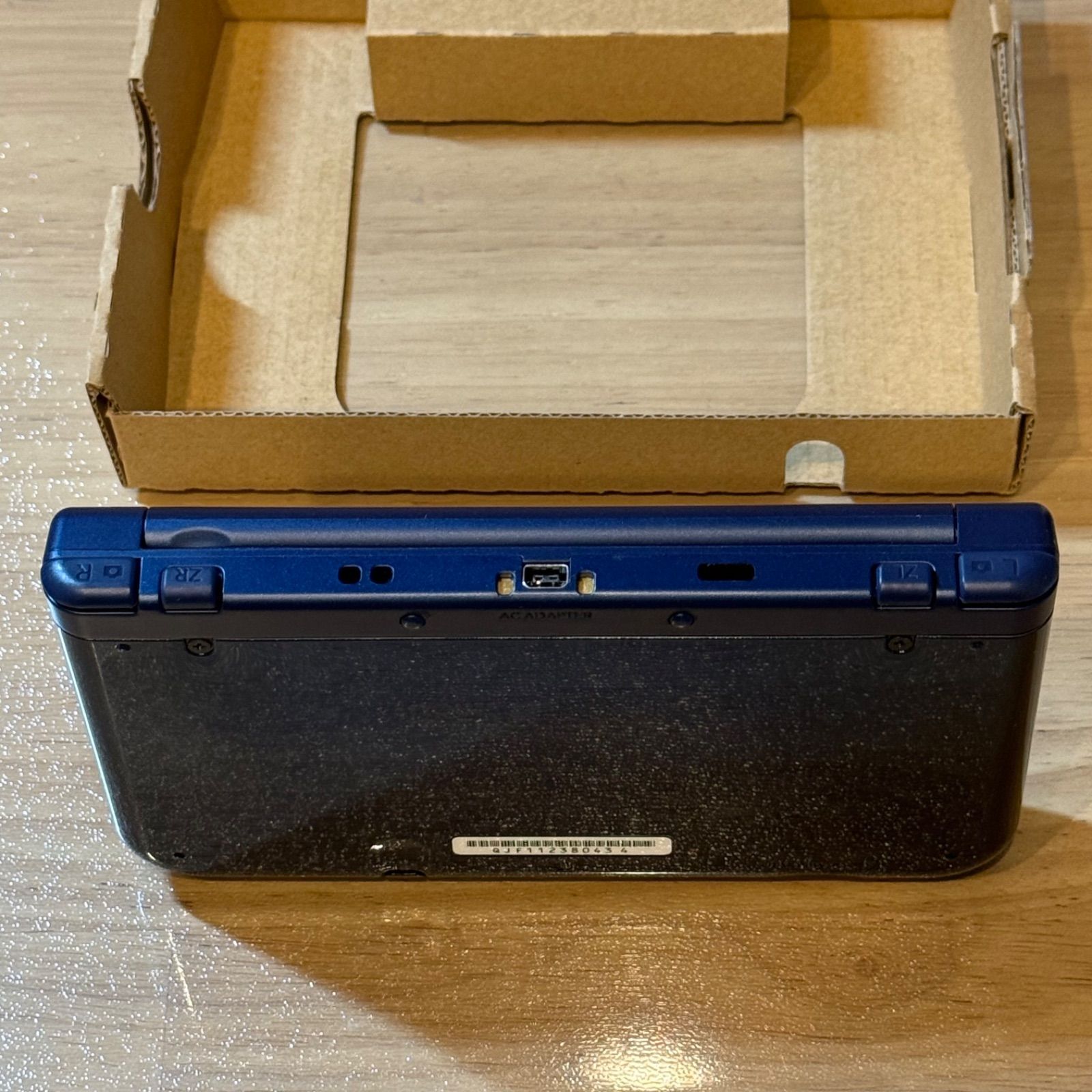 3-098【極美品】Newニンテンドー3DS LL メタリックブルー 上下IPS 箱