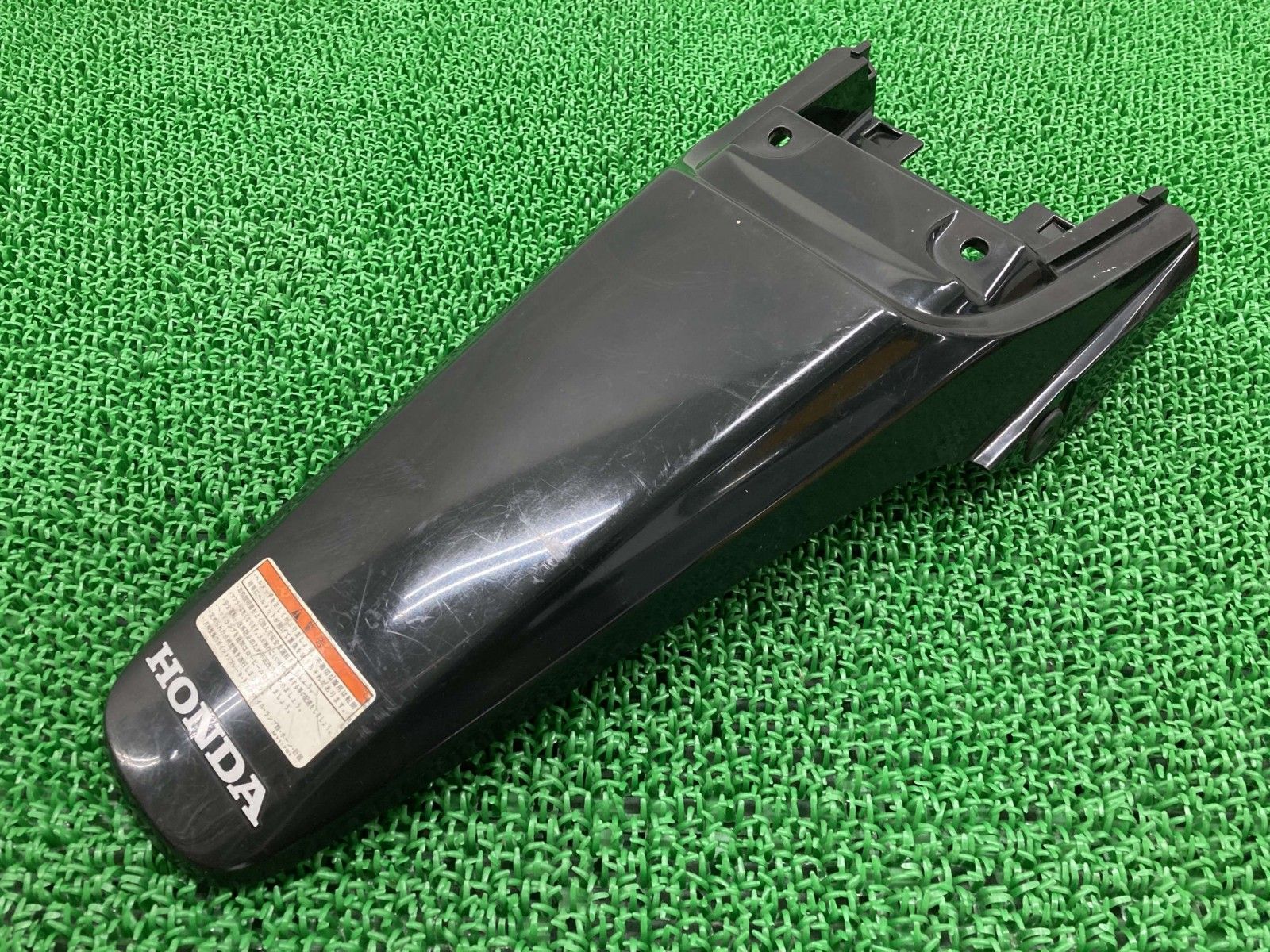 XR100モタード リアフェンダー 黒 KSJ ホンダ 純正 中古 バイク 部品 HD13 割れ欠け無し 品薄 希少品 車検 Genuine eQ XR100モタード リアフェンダー 黒 KSJ ホンダ 純正 中古 バイク 部品