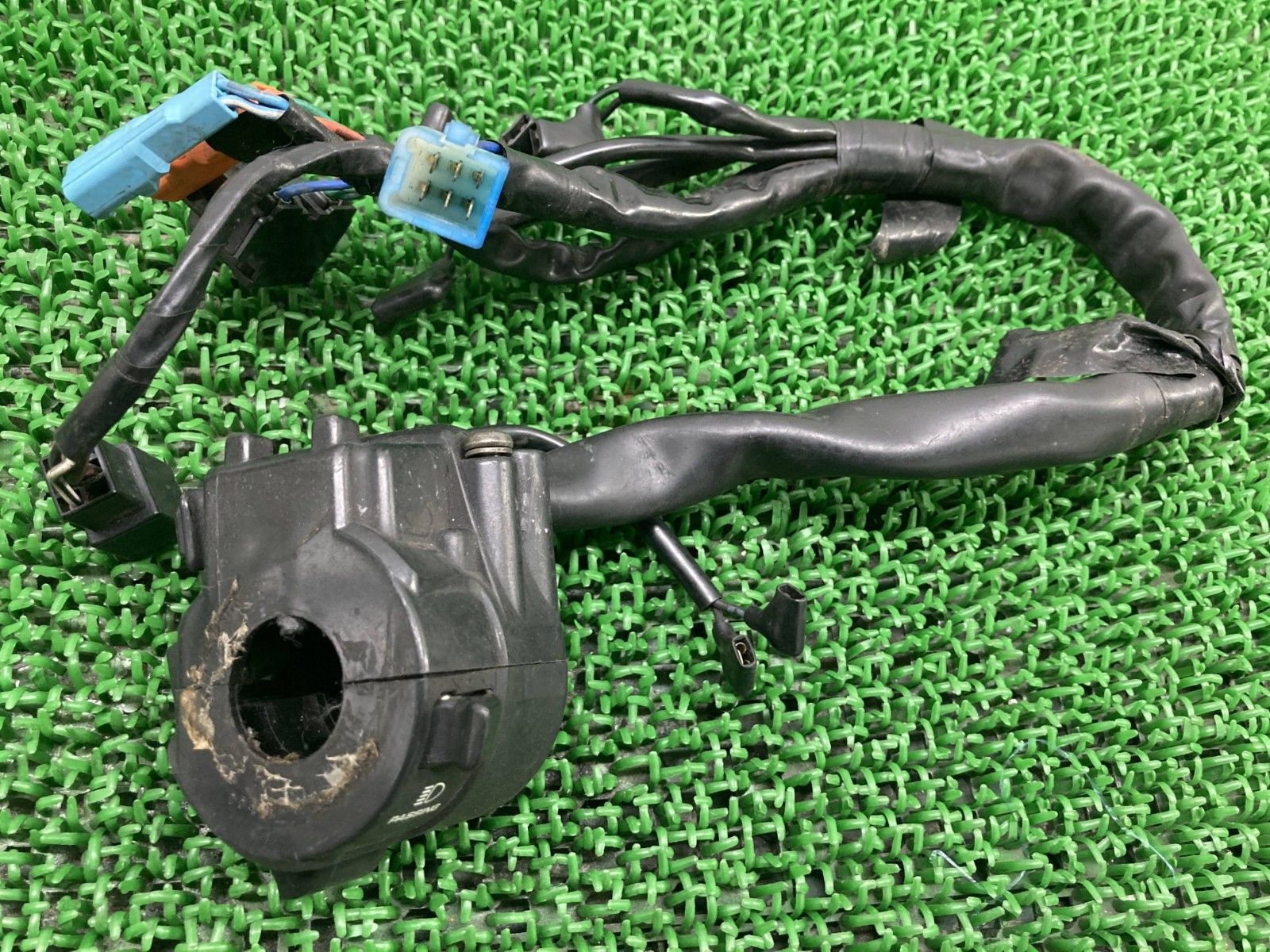 ホーネット250 ハンドルスイッチ 左 HM-32QB-T ホンダ 純正 MC31 