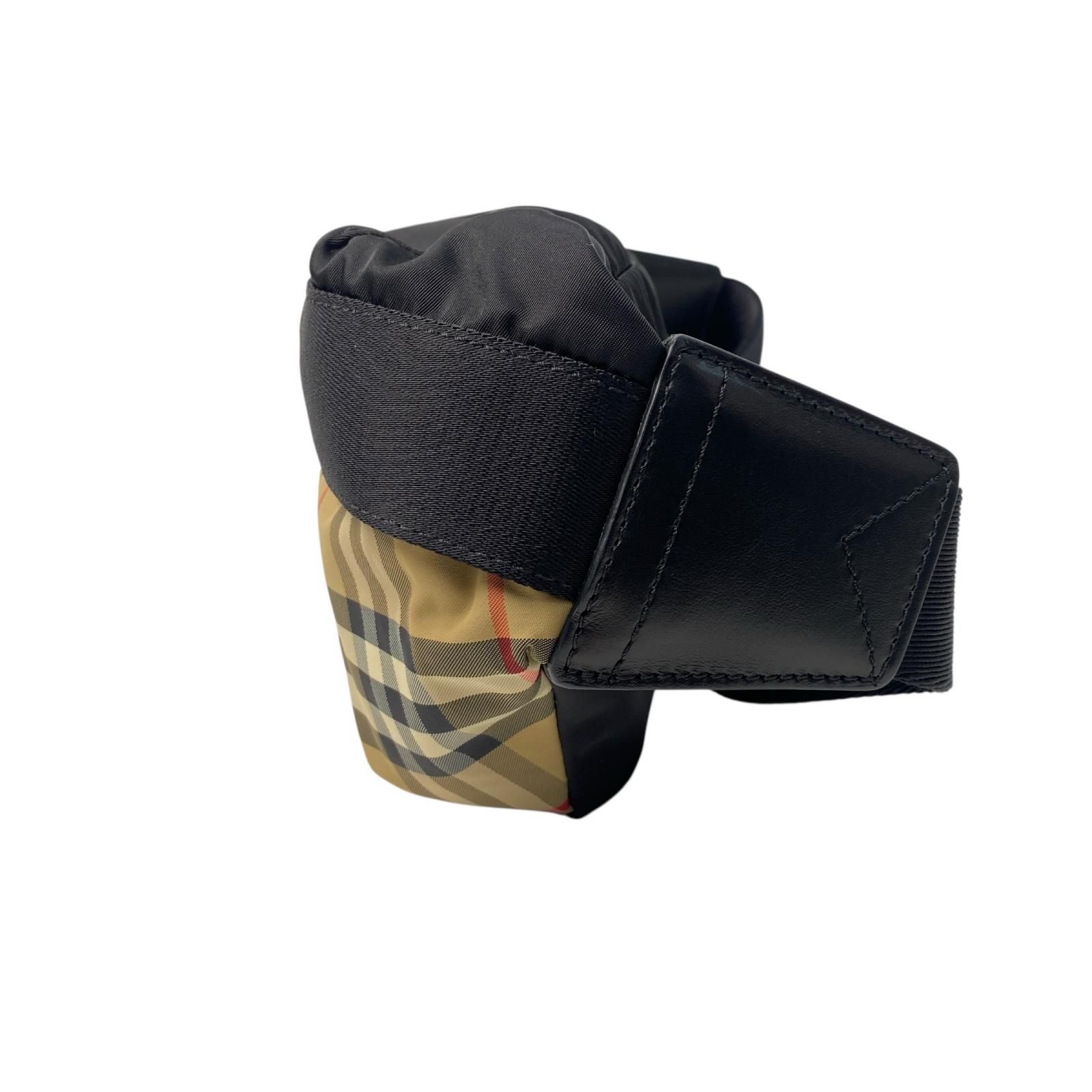 美品 バーバリー Burberry ノバチェック ボディバッグ 斜めがけ クロス 