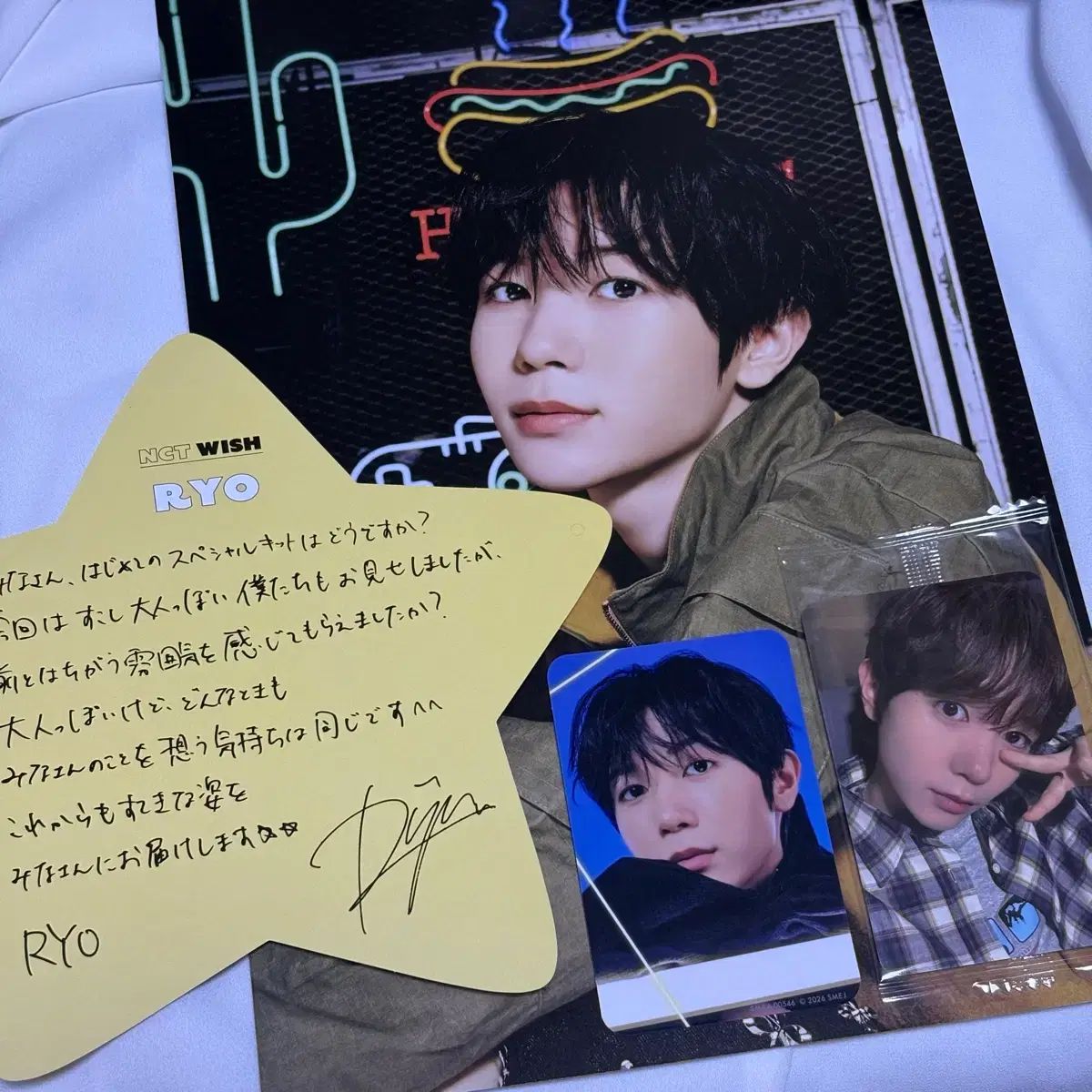 NCT(エヌシーティー)WIND NCT(エヌシーティー) WIND AND WISH ウィチュー トレカのみ 開封 人形 未開封です AND WISH ウィCHUU サクヤ NCT（エヌシー