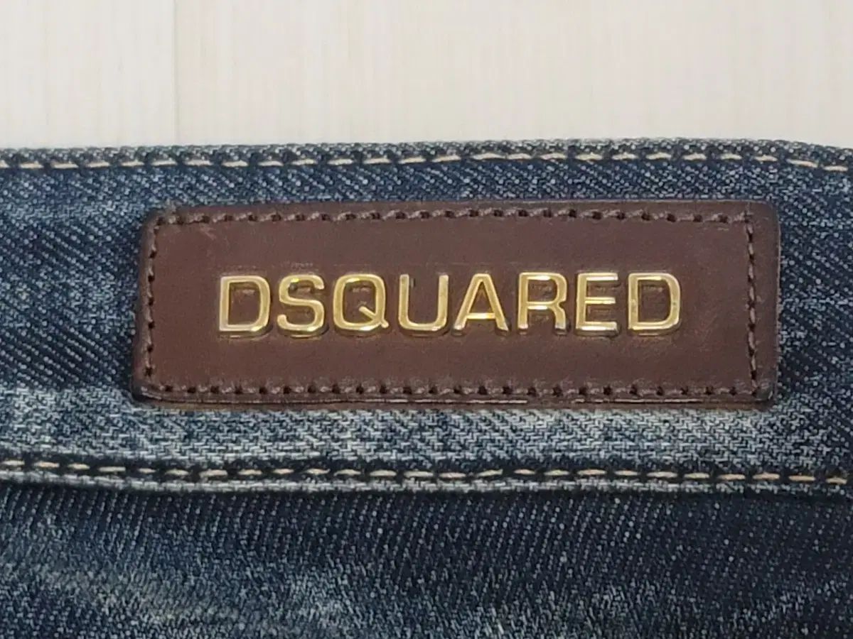 46 32)DSQUARED2 ディースクエアード2 スリムフィット デニム 出品 