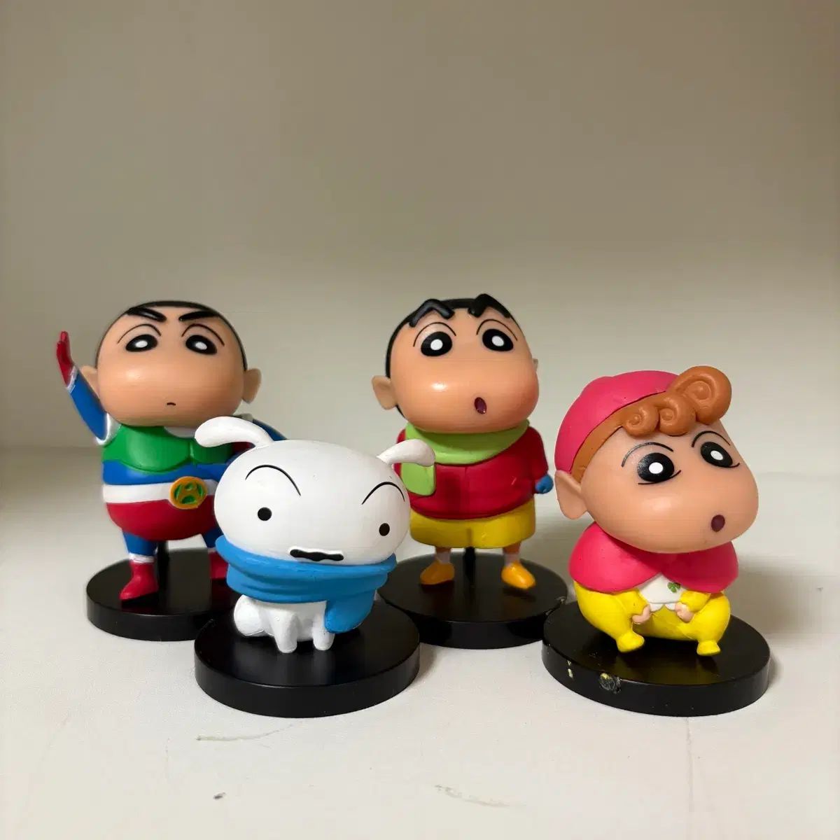 韓国　クレヨンしんちゃん　フィギュア　限定品　ロッテリア セール】 クレヨンしんちゃん ロッテリア フィギュアセット