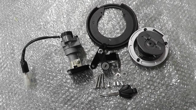 XSR125　RE46J-005xxx　の　キーセット　:#1773199318
