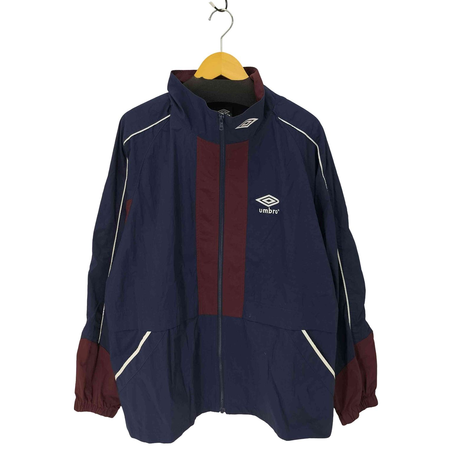 アンブロ UMBRO 別注 ロゴエンブロイダリー ナイロン トラック 