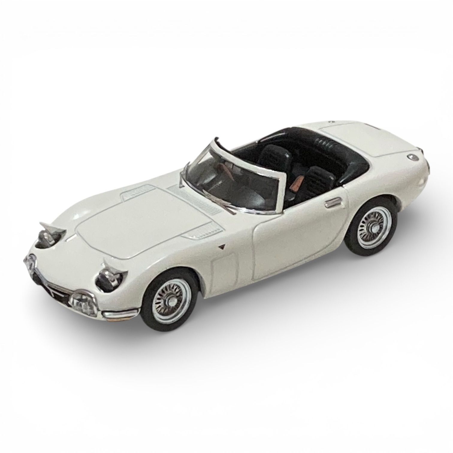 トヨタ 2000GT 007 ボンドカー 1/43 EBBRO ホワイト ミニカー リトラ 