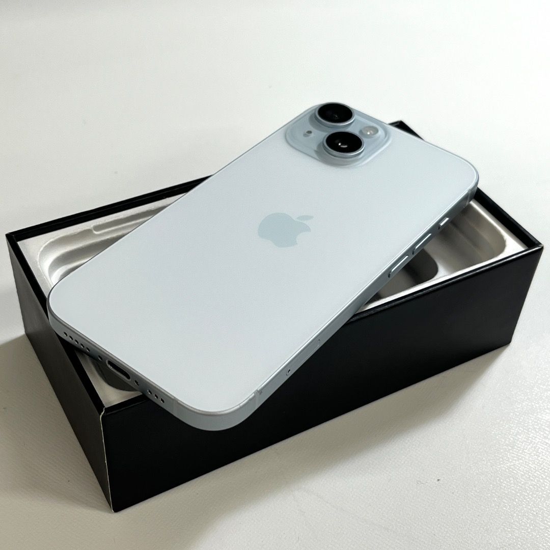 SIMフリー Apple iPhone 15 128GB SIMフリー ブルー 充電95% Apple