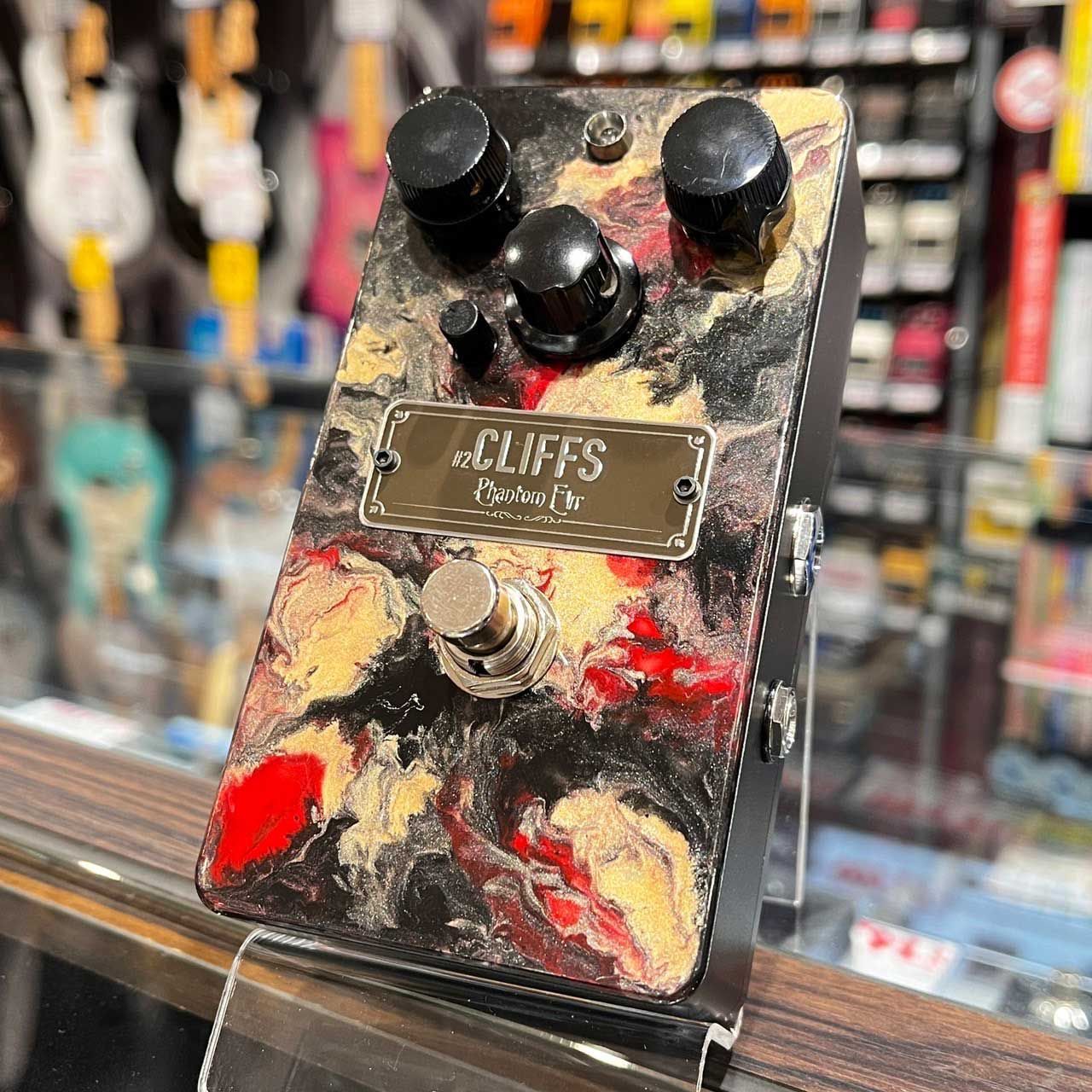 新品 Phantom EVR #2 Cliffs Phantom fxとLeqtique (EVR)による、15年