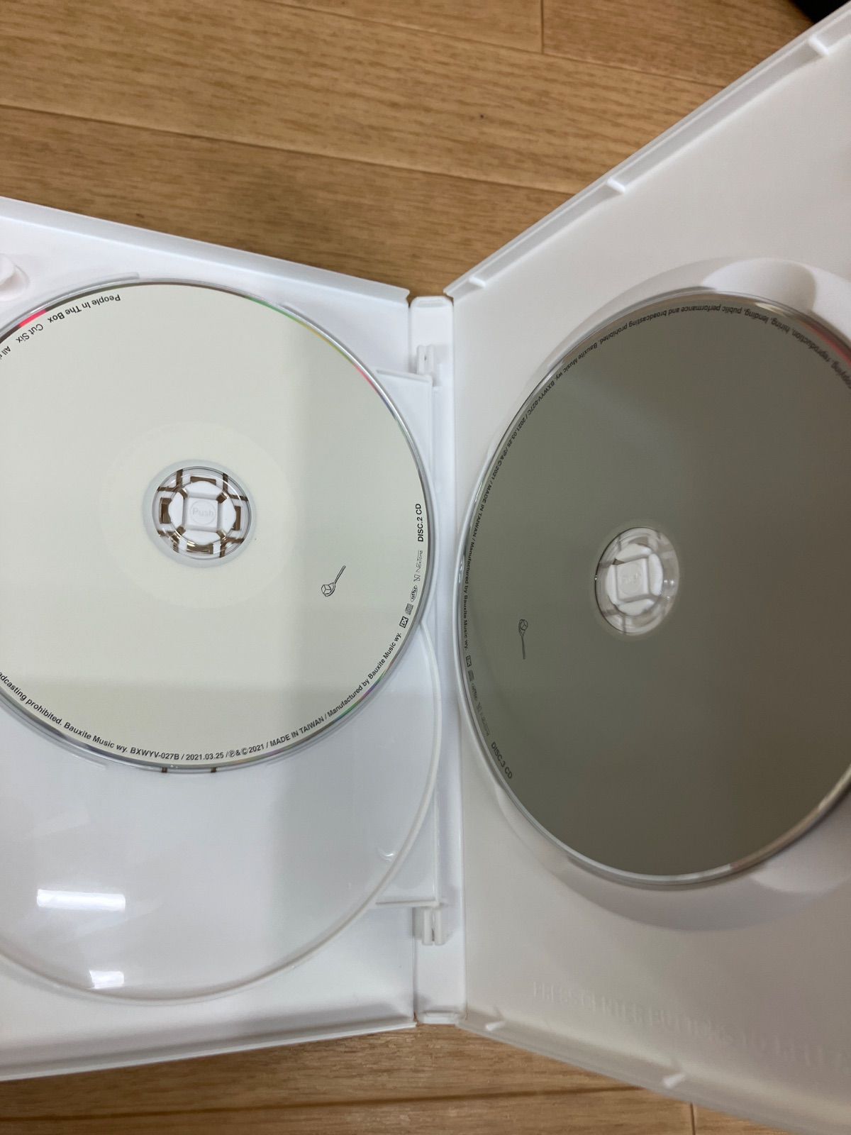 ブルーレイ ☆People In The Box 『Cut Six』豪華盤 Blu-ray《HX14E》51742