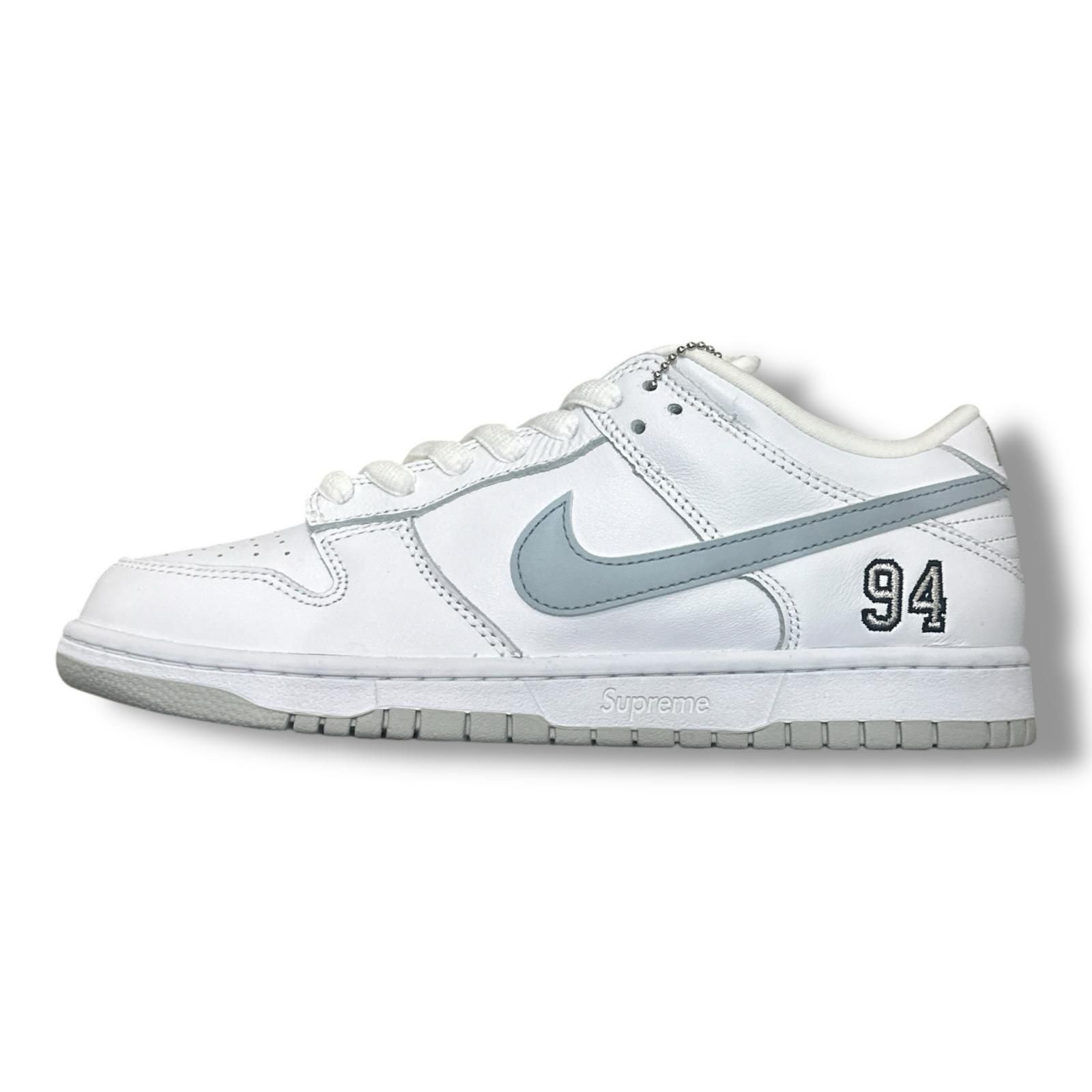 未使用 NIKE SB × Supreme Dunk Low スニーカー ナイキエスビー 未使用 NIKE SB × Supreme Dunk Low スニーカー ナイキエスビー