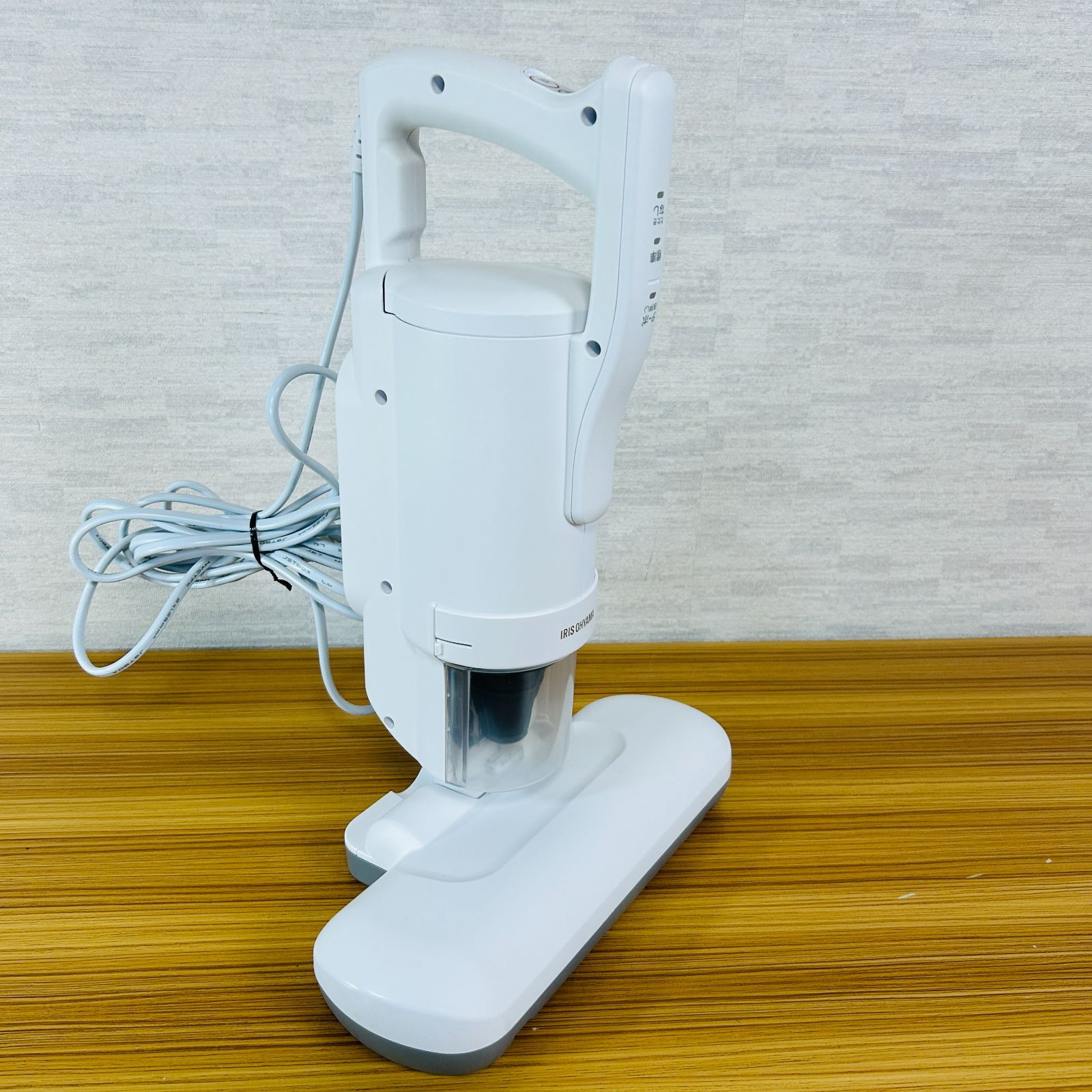 美品】アイリスオーヤマ 布団クリーナーハイパワー FCA-B2H-W 花粉症 