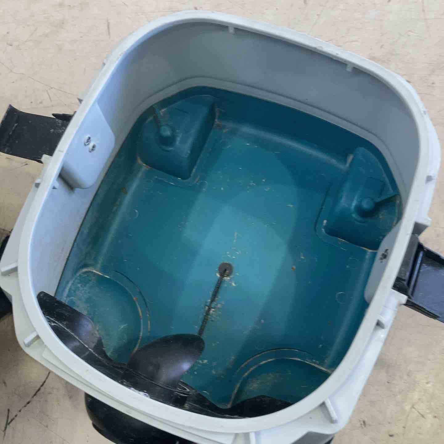 ☆マキタ(makita) 集じん機 乾湿両用 483(P)【町田店】 - メルカリ