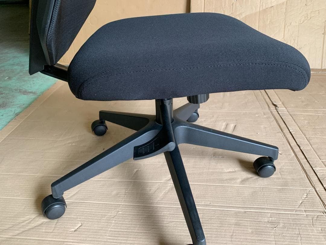 背座シンクロロッキング BCM-46