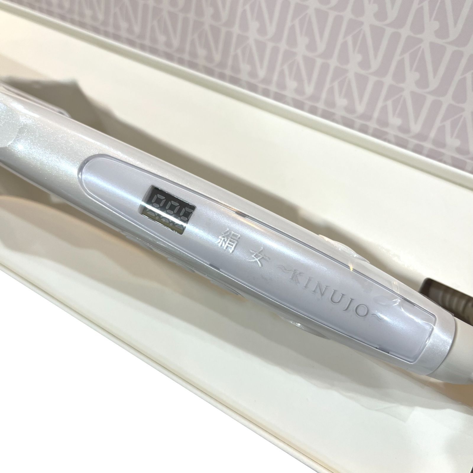 新品○KINUJO/絹女○ ストレートヘアアイロン LM225 元箱付 キヌージョ 