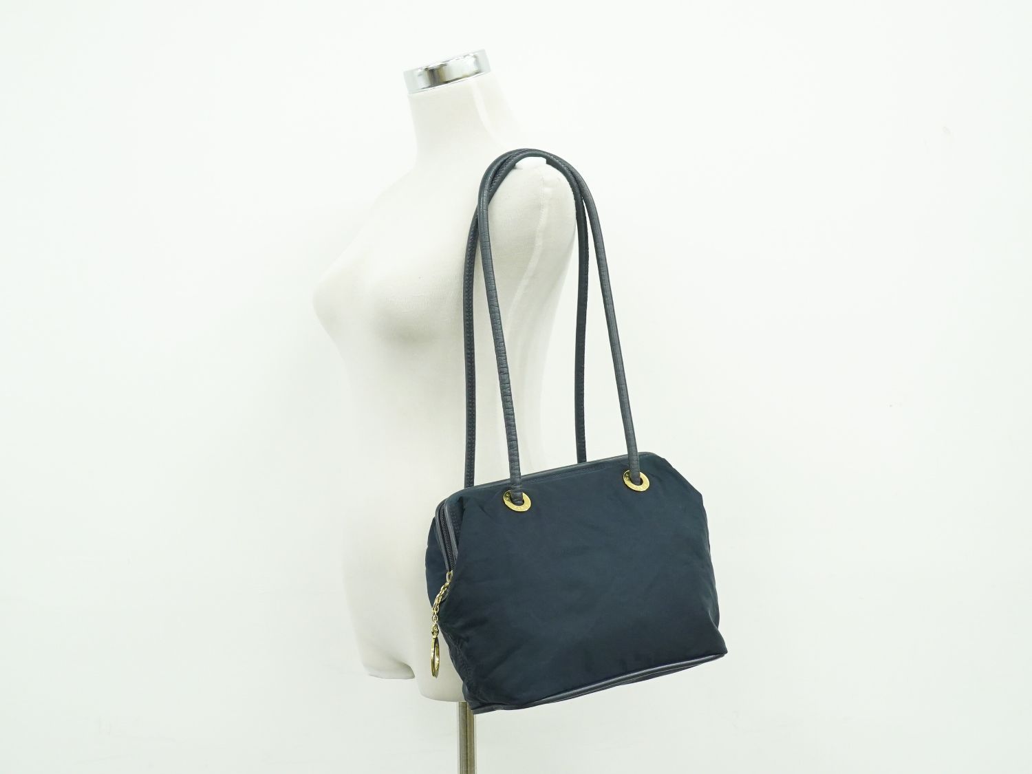 バッグ 本物 セリーヌ CELINE ナイロン ショルダーバッグ ネイビー 